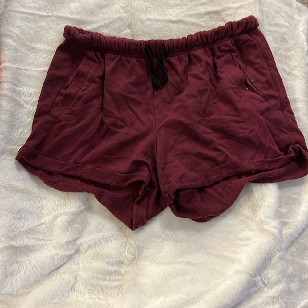 PINK Boyfriend Short